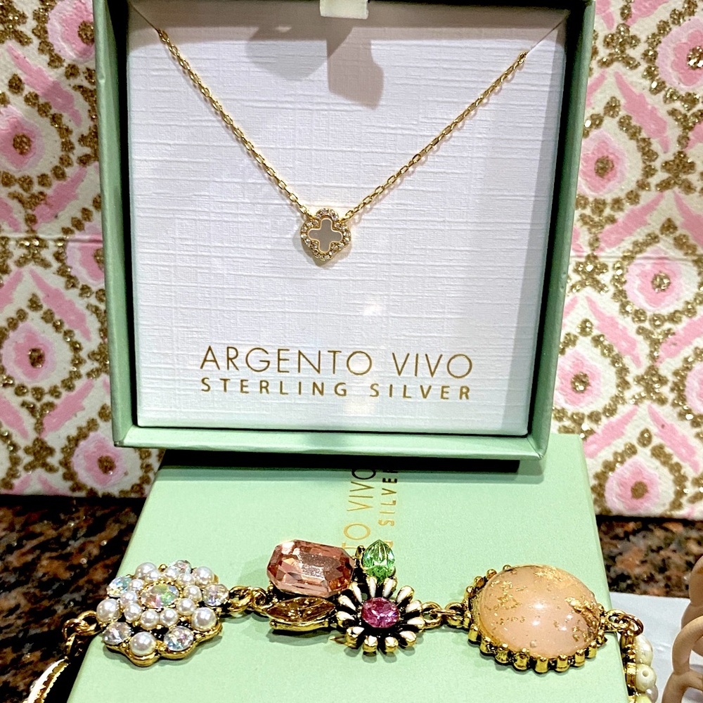 Argento Vivo Gold and Silver Clover Necklace w FREE bracelet or hair clip:)